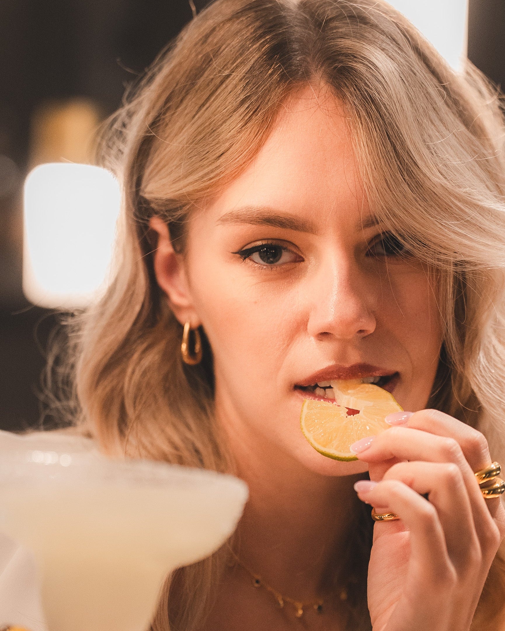 PENDIENTE TRIA (pendiente acero triangulo )