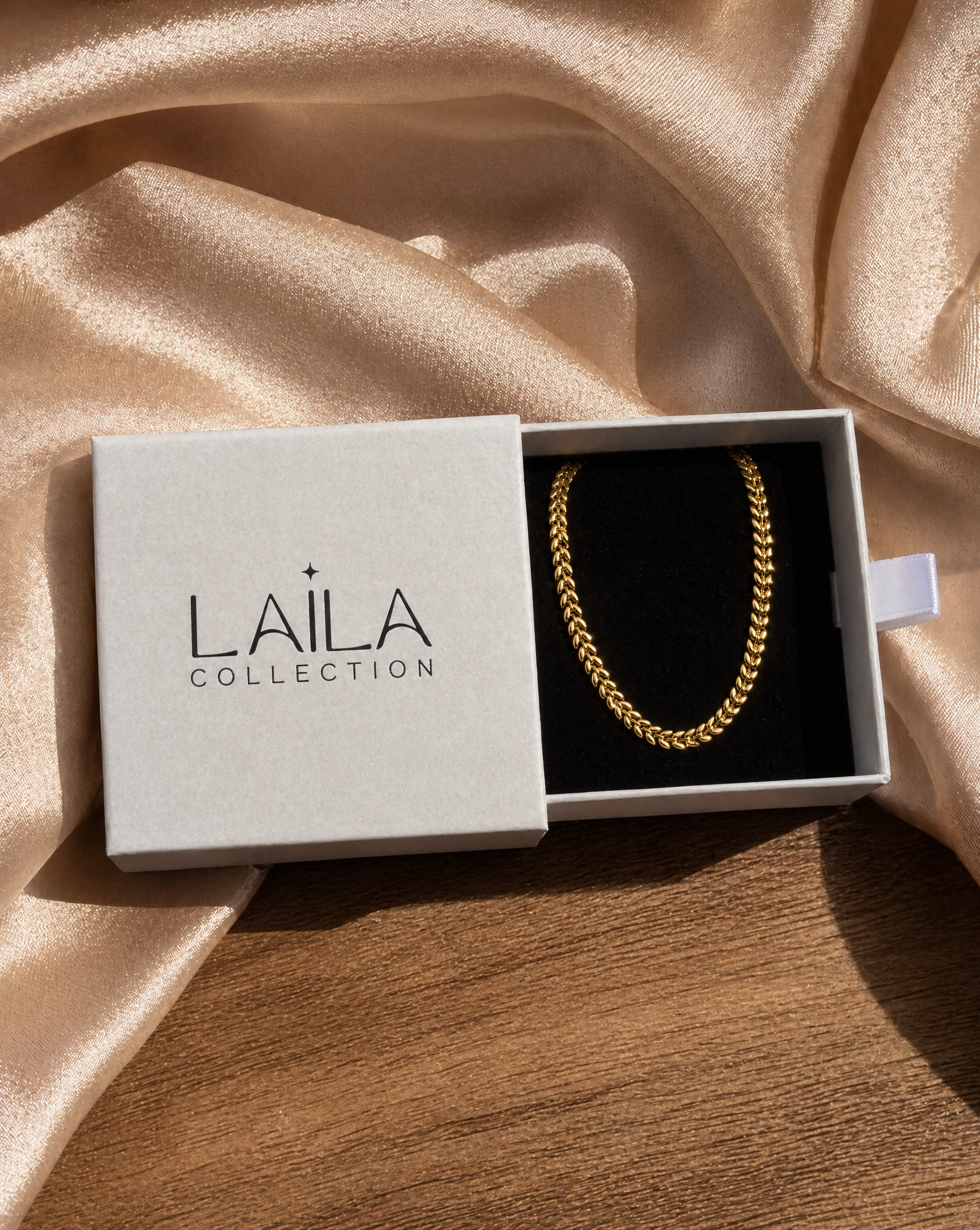 Collar Laurel
